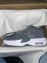 JORDAN MAX AURA 6