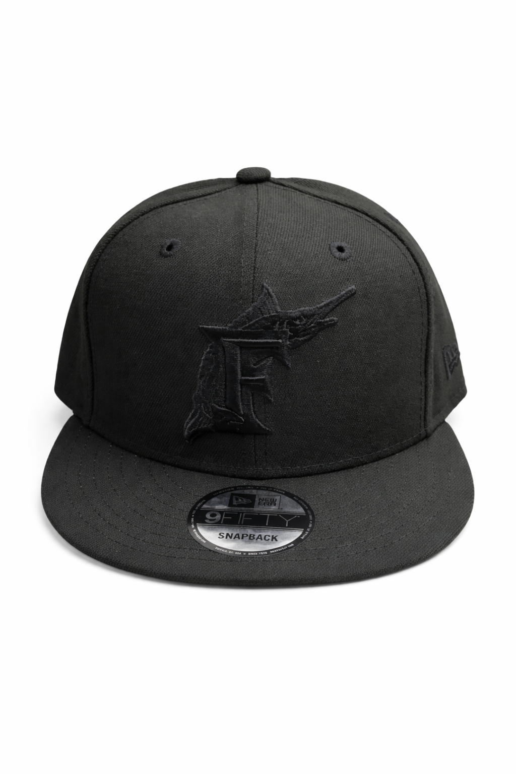 BLACK TONAL EMBROIDERED LOGO SNAPBACK