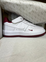 NIKE AIR FORCE 1