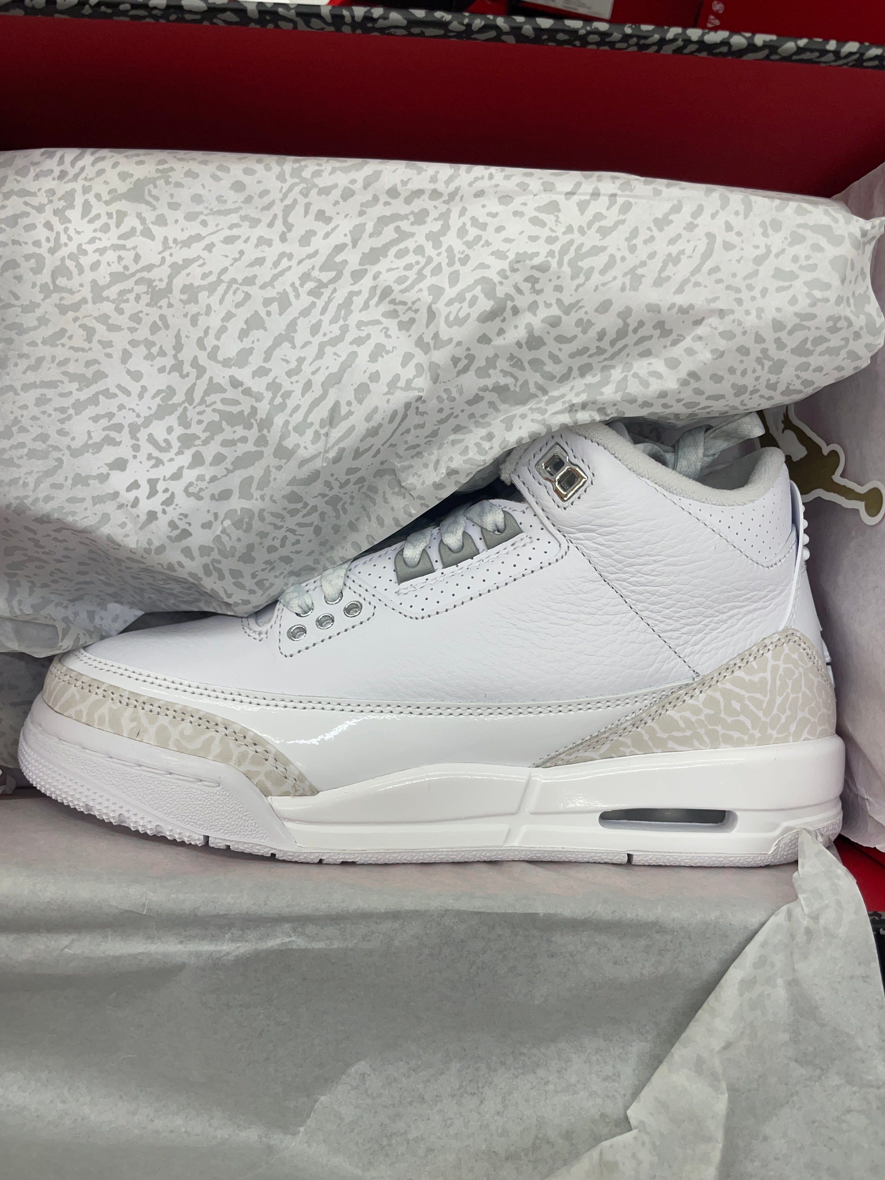 JORDAN RETRO 3