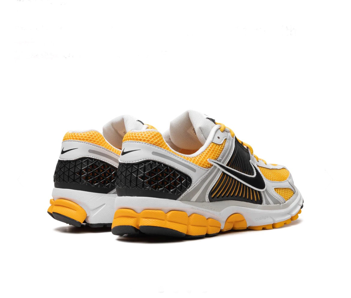 NIKE ZOOM VOMERO 5