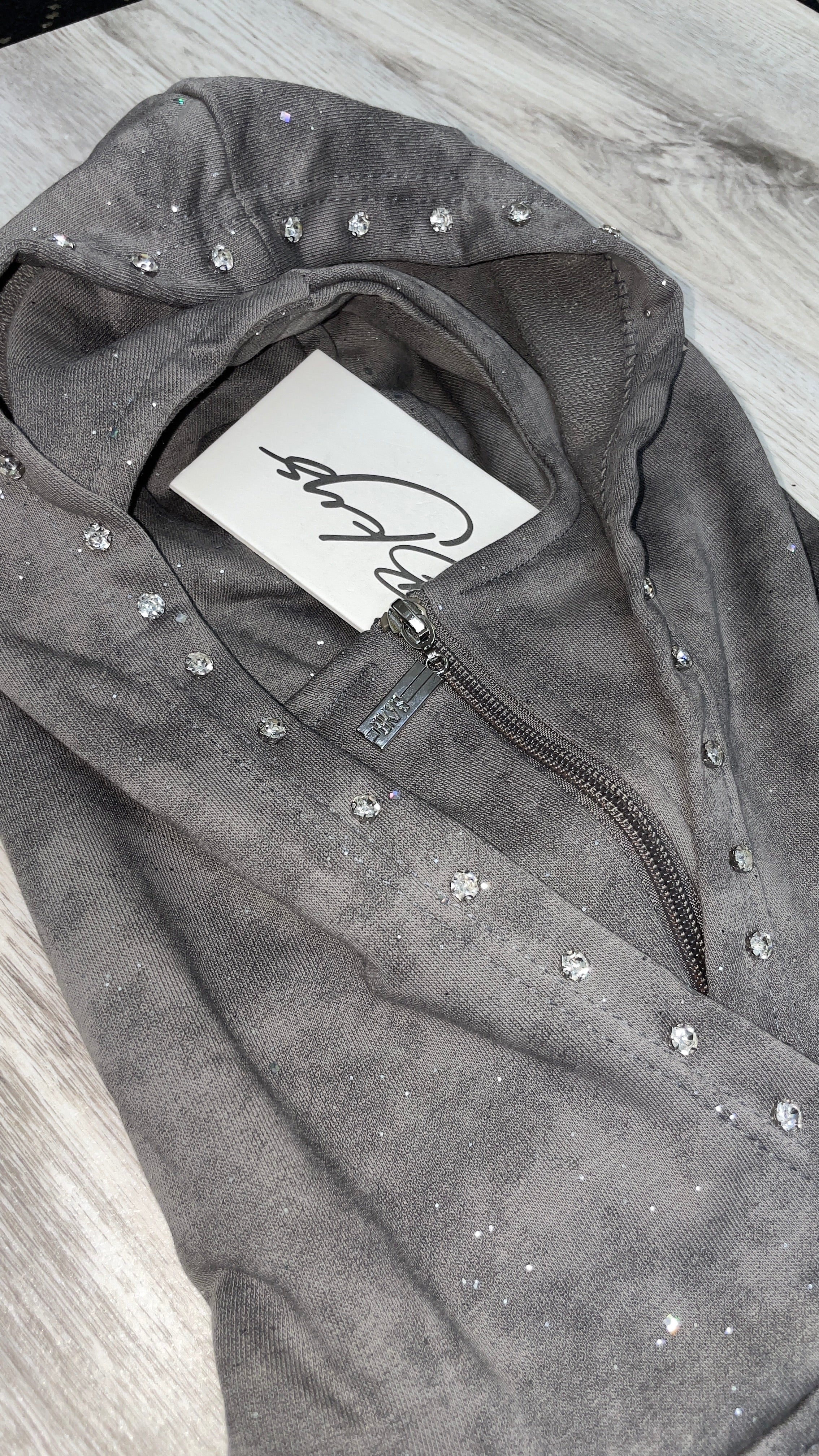 BKYS RHINESTONE GRAPHIC CROPPED HOODIE