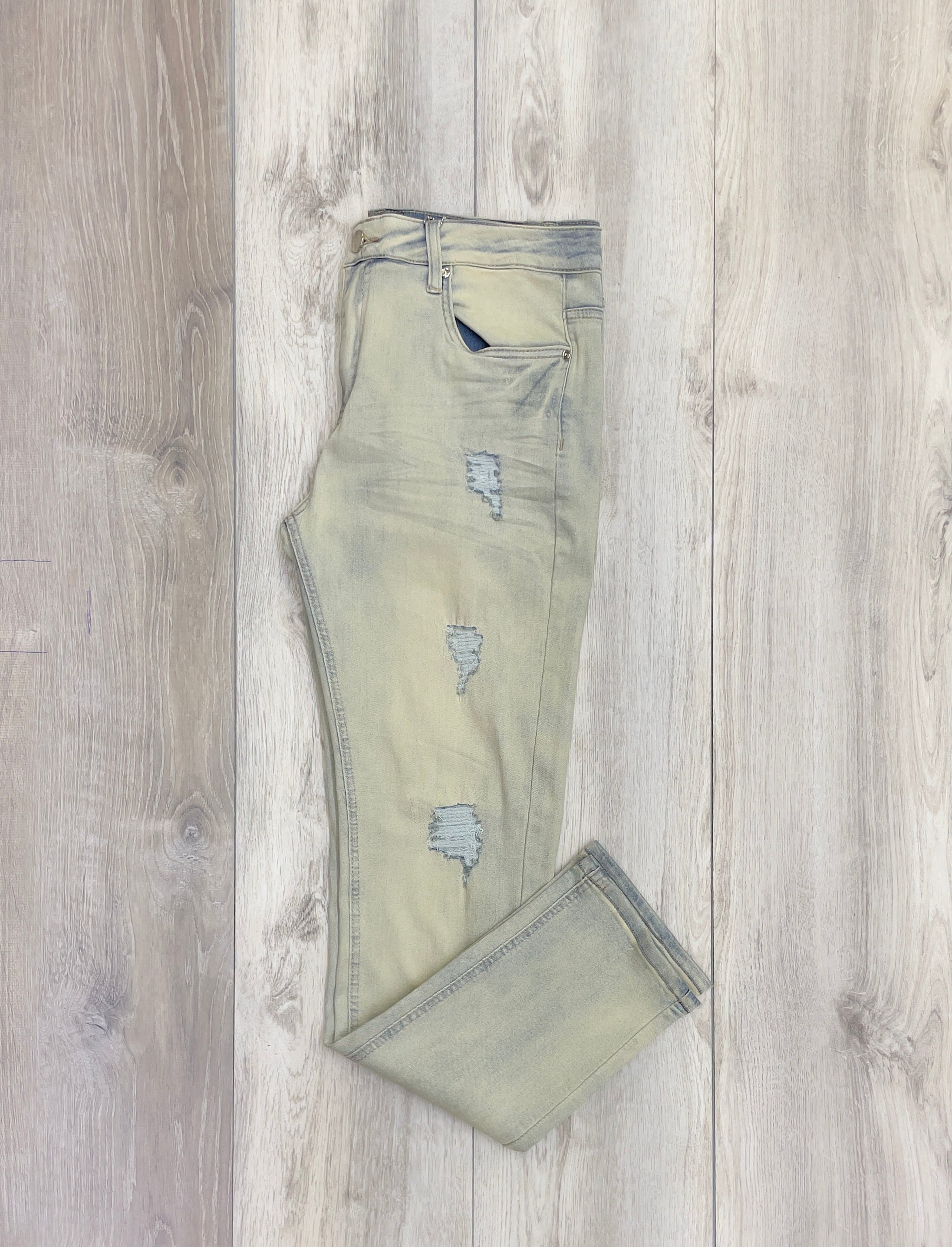 LIGHT WASH DISTRESSED SLIM FIT DENIM JEANS