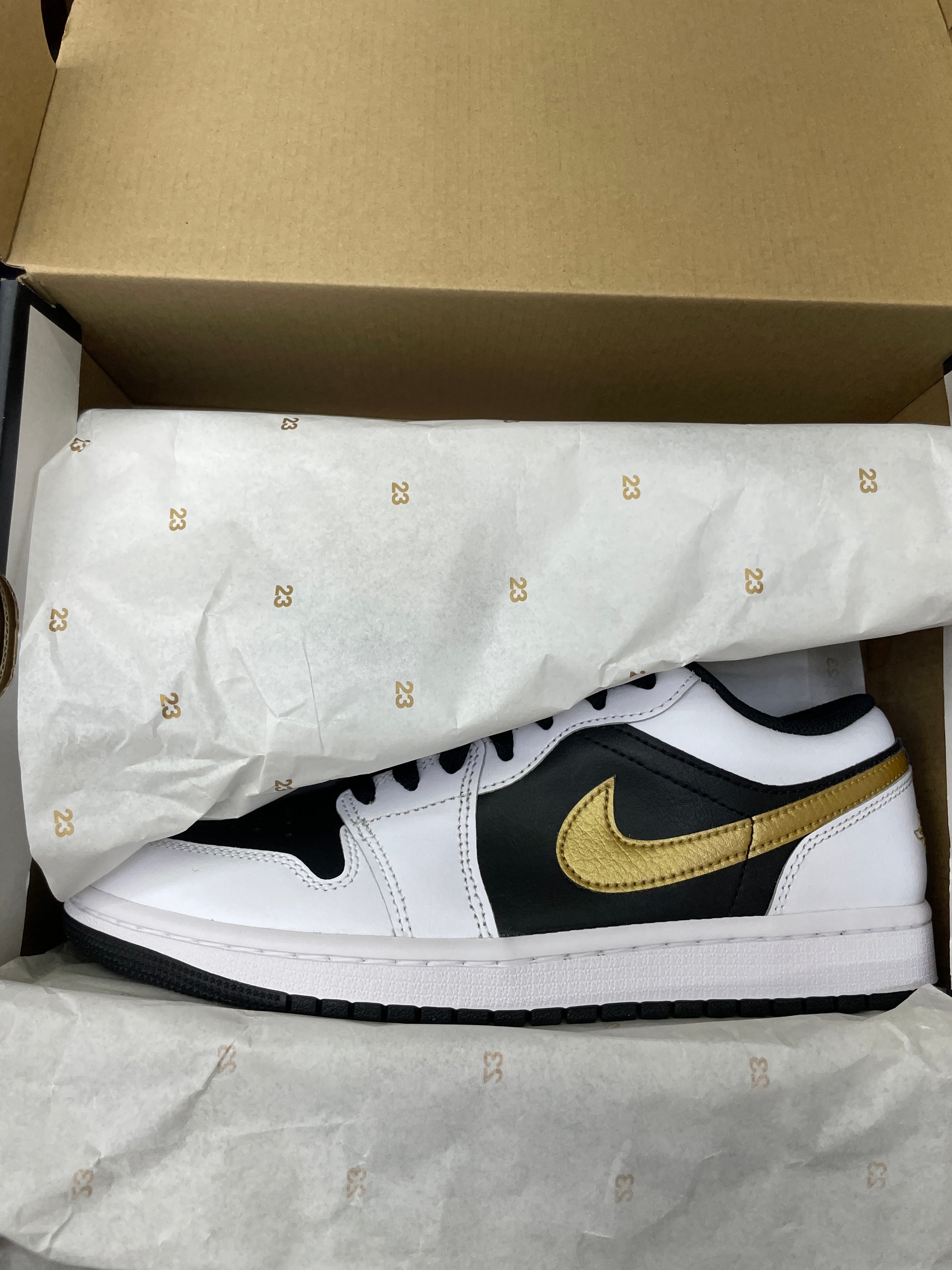AIR JORDAN 1 LOW