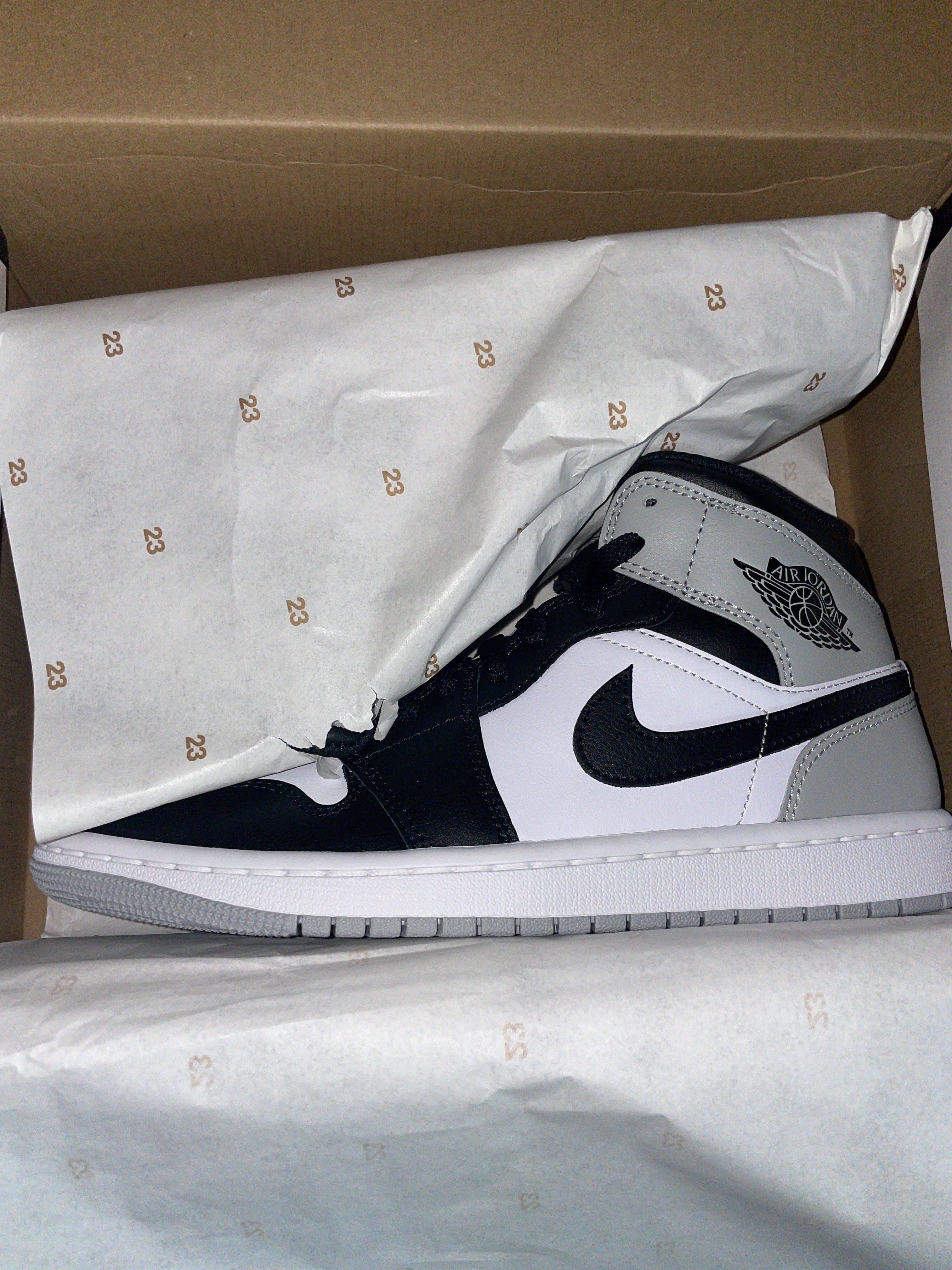 AIR JORDAN 1 MID
