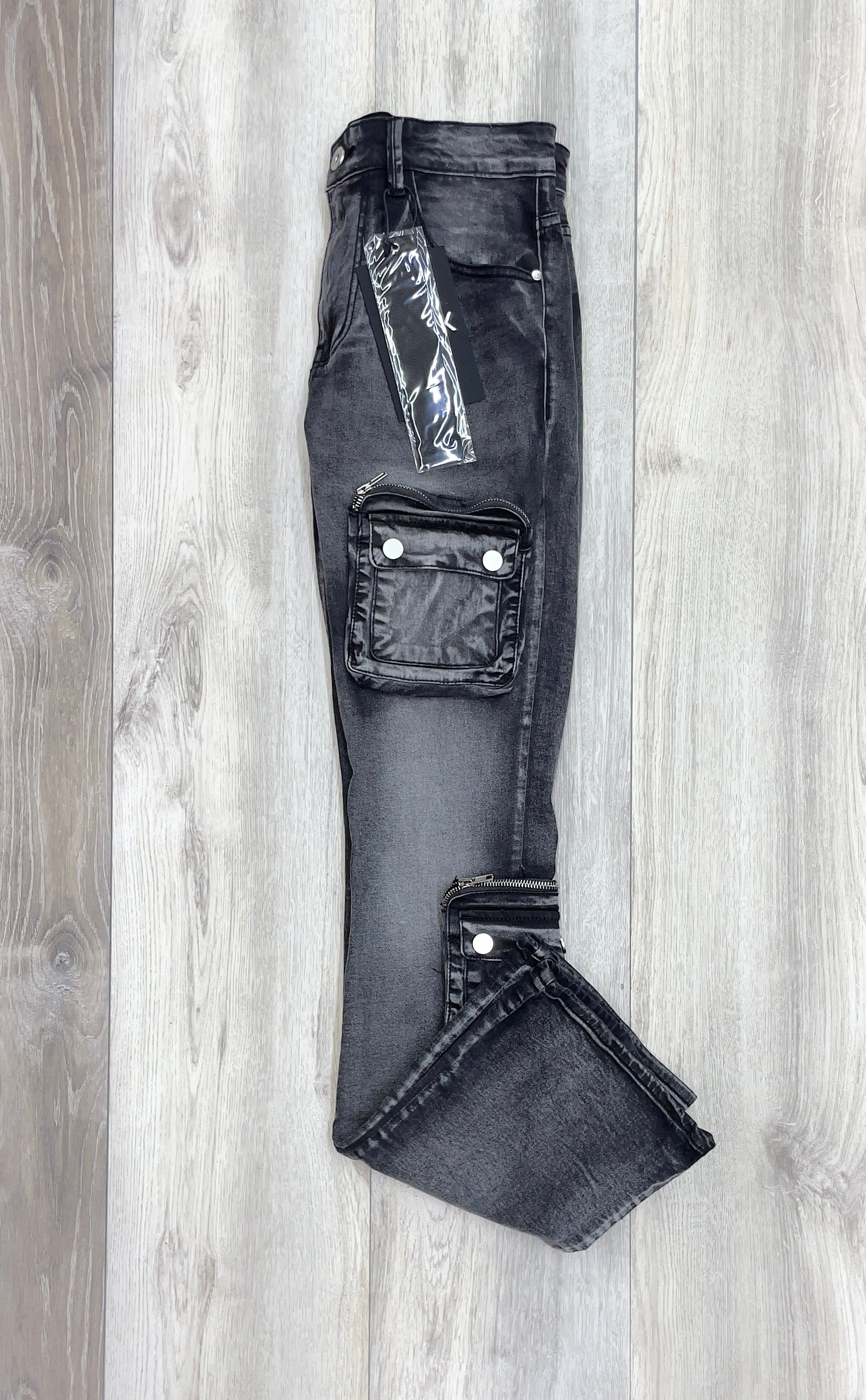 DARK GREY CARGO JEANS