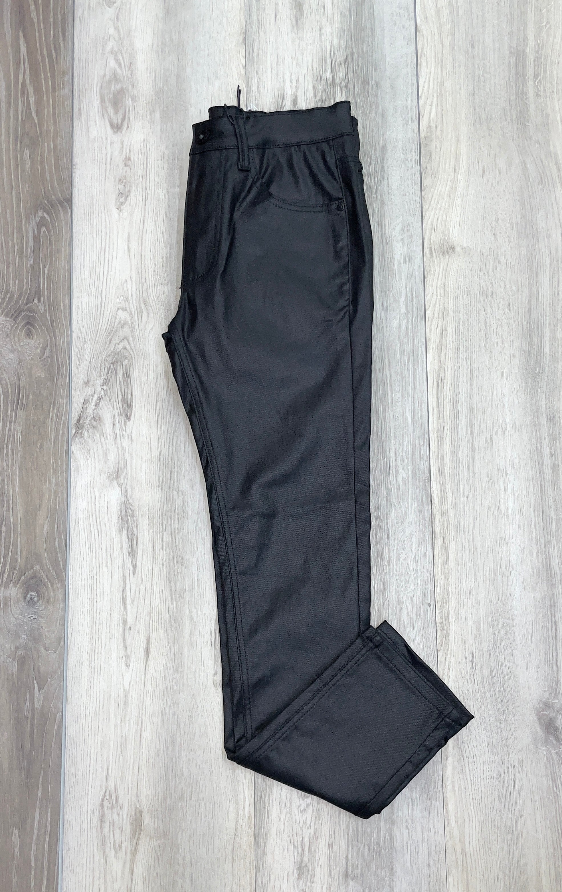 SHINY BLACK LEATHER PANTS