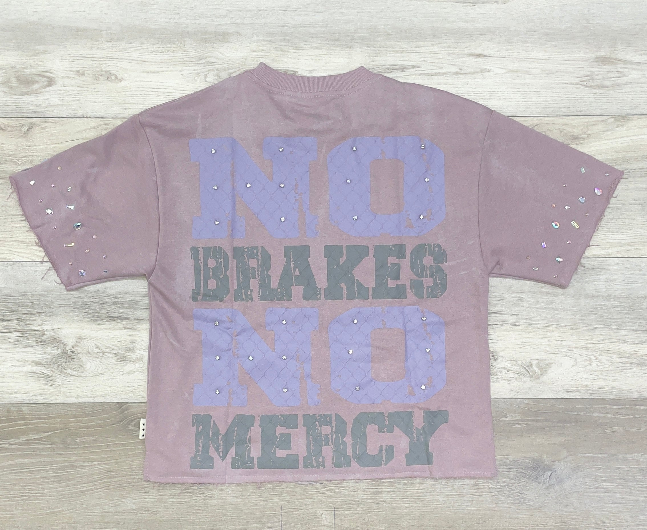 MAUVE RHINESTONE GANG PRINT TEE – BKYS