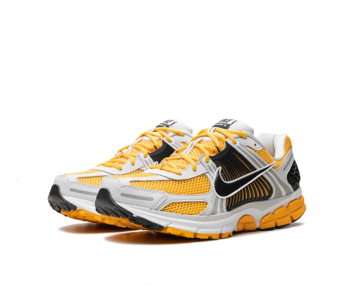 NIKE ZOOM VOMERO 5