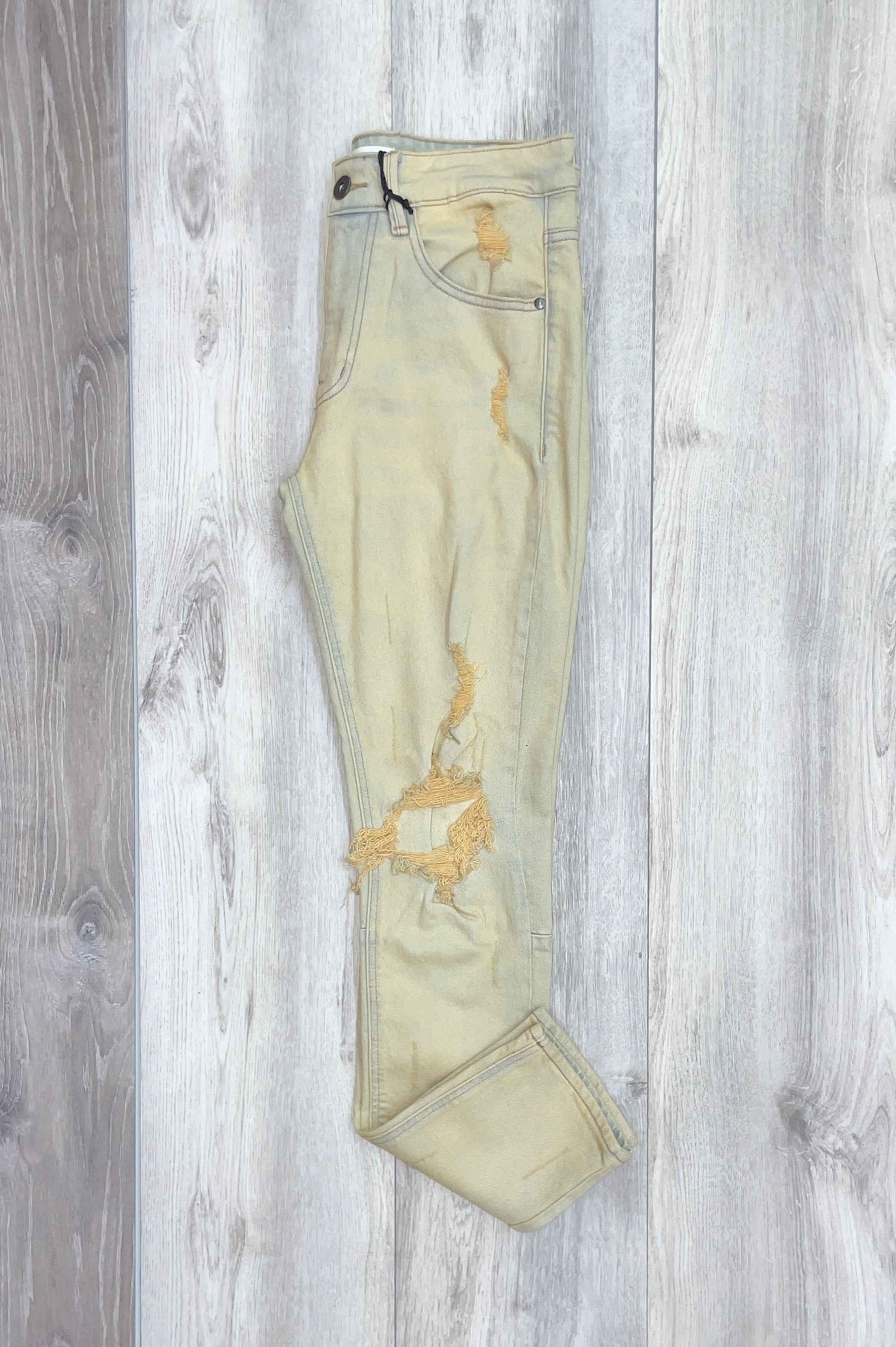 LIGHT BEIGE RIPPED JEANS