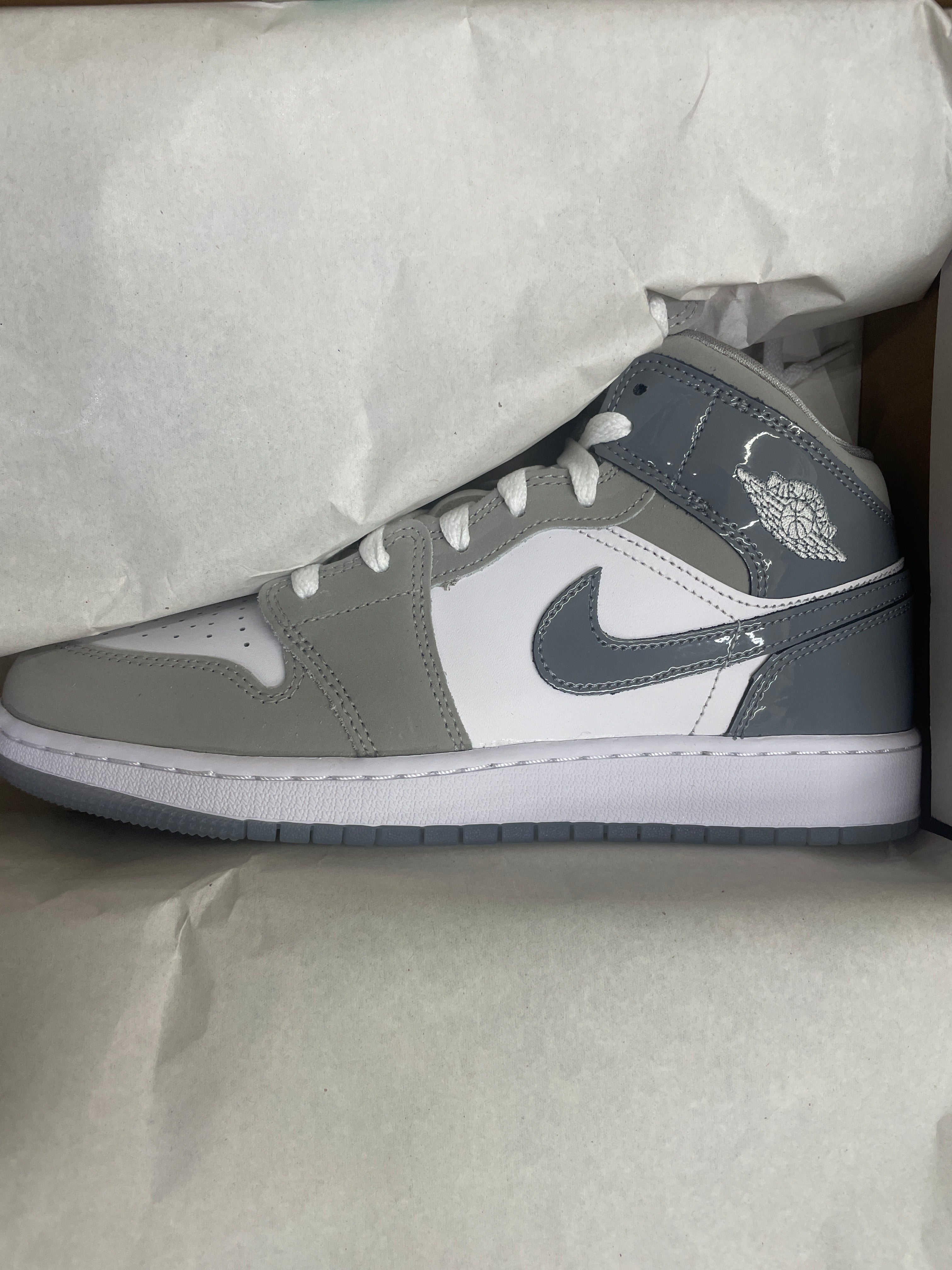 AIR JORDAN 1 MID