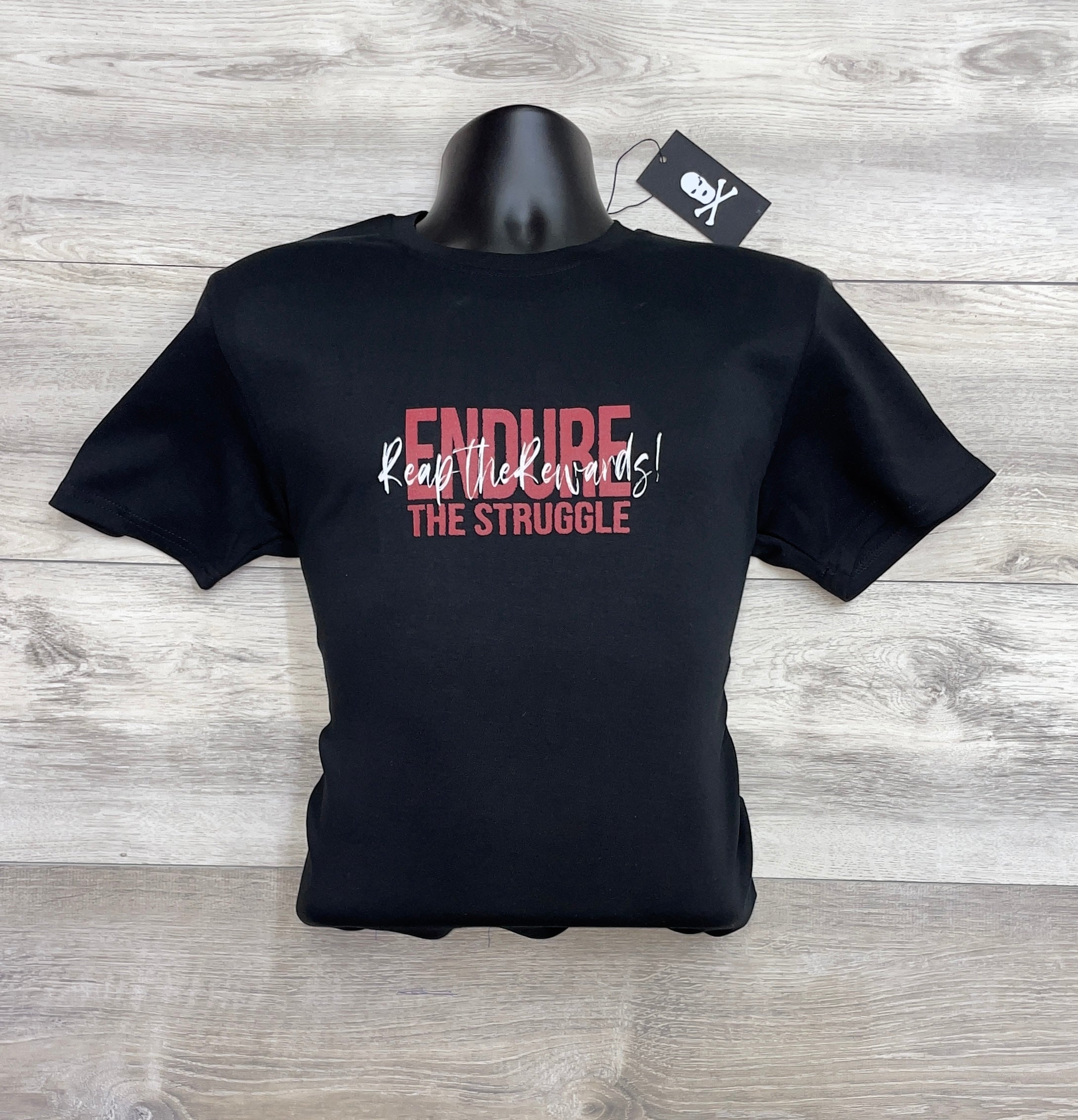 BLACK TEE WITH RED & WHITE PRINT