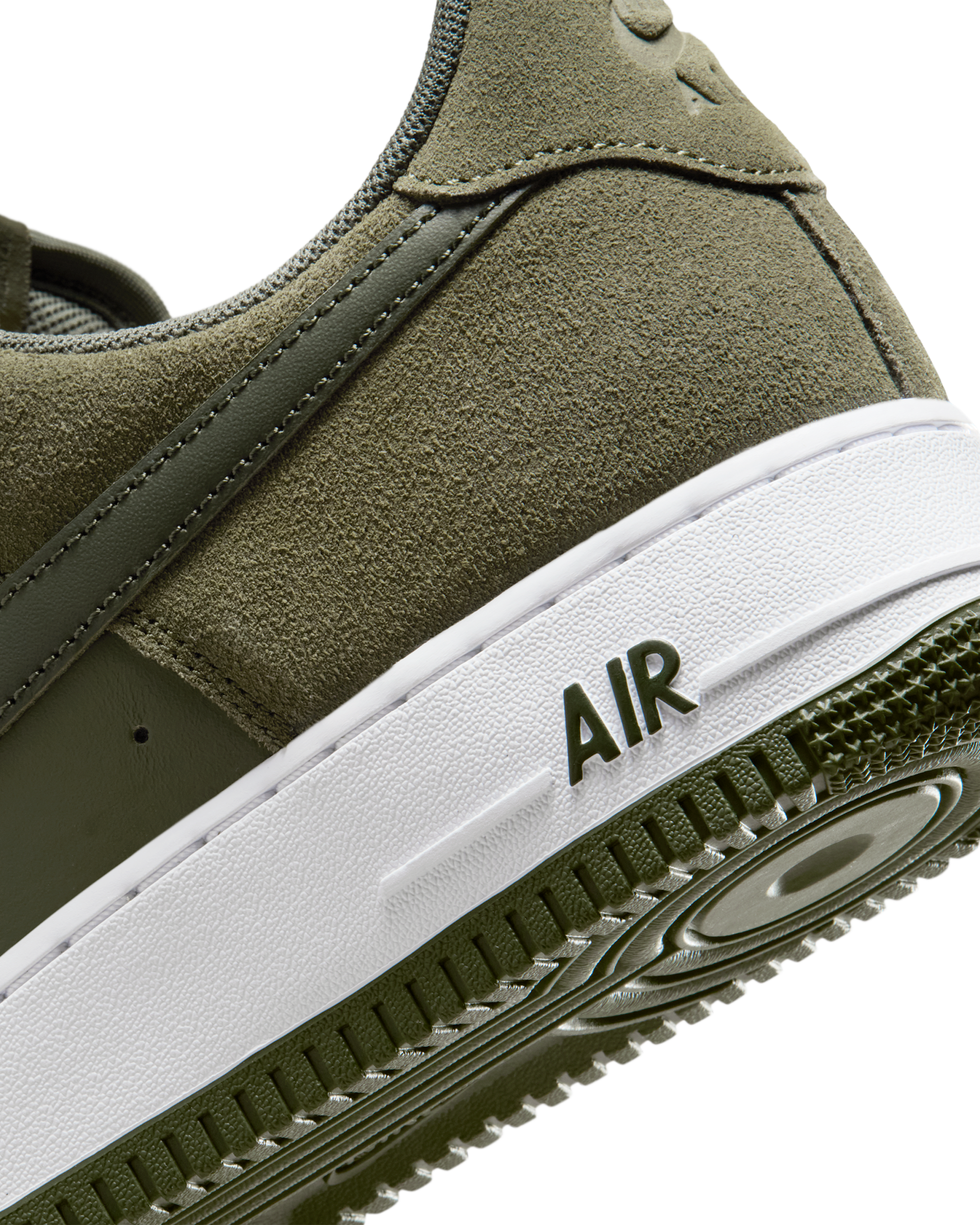 AIR FORCE 1 LV8