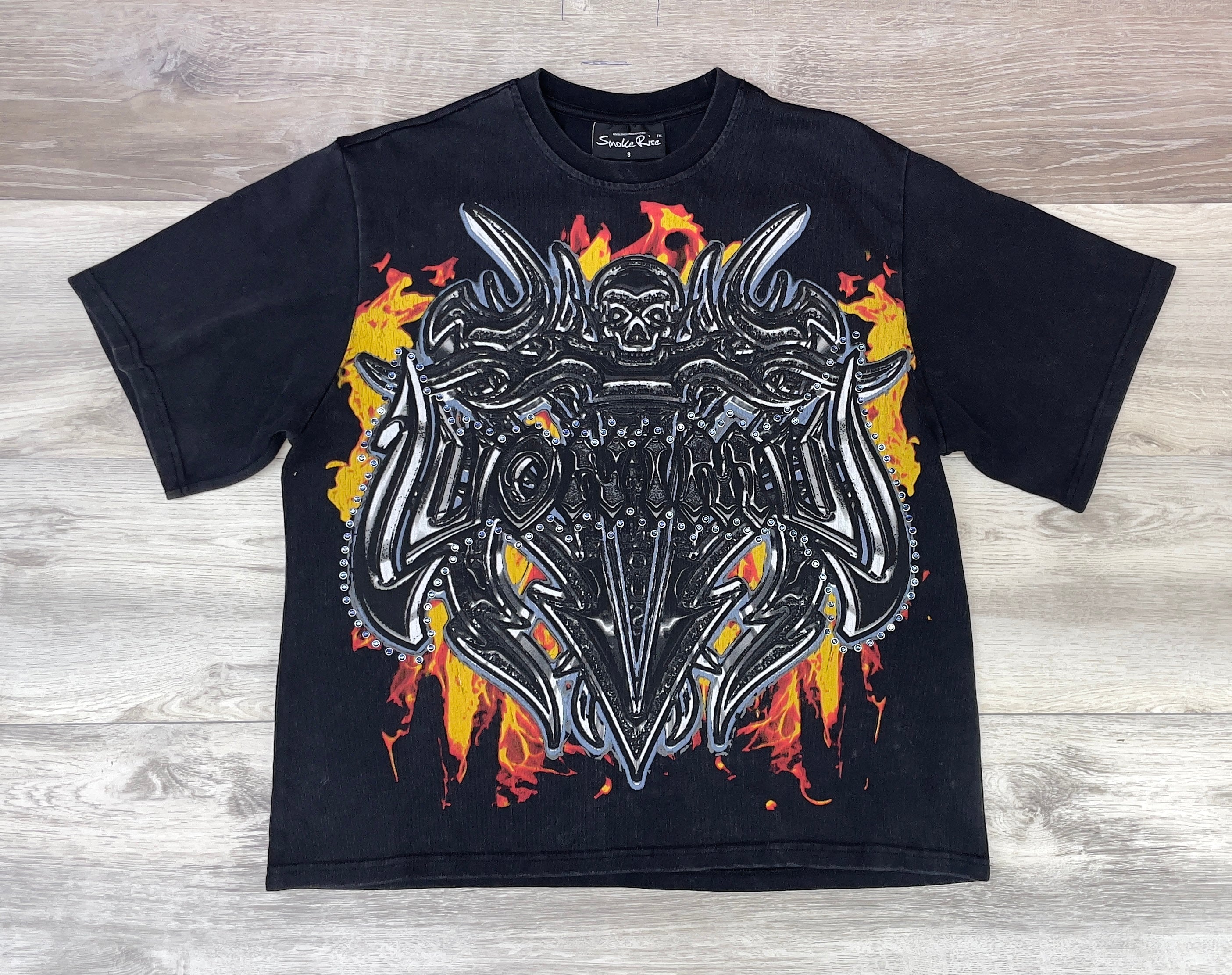 SMOKE RISE BLACK GOTHIC FLAME TRIBAL TEE