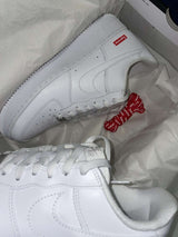 NIKE AIR FORCE 1 SUPREME