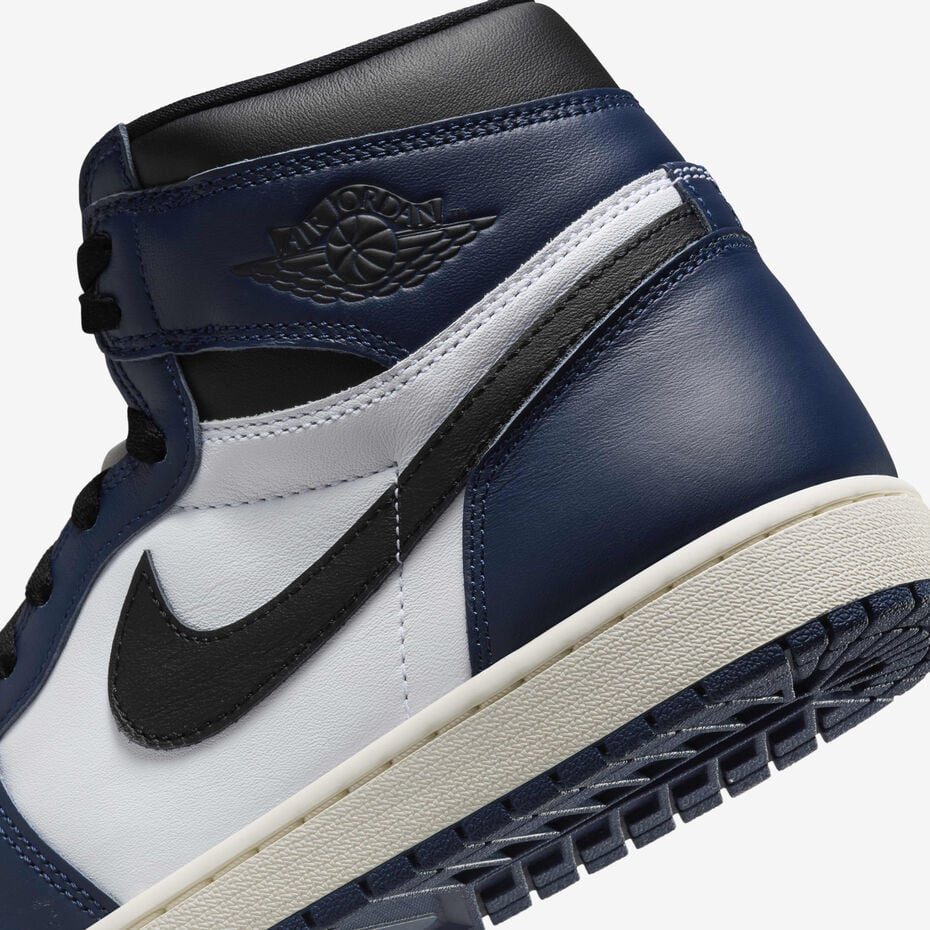 NIKE AIR JORDAN 1 RETRO HIGH OG