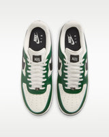 Nike Air Force 1 '07 LV8