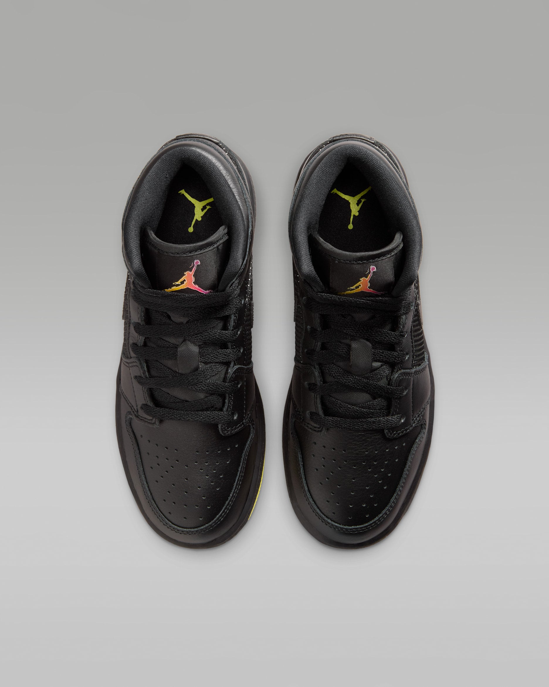 Air Jordan 1 Mid SE
