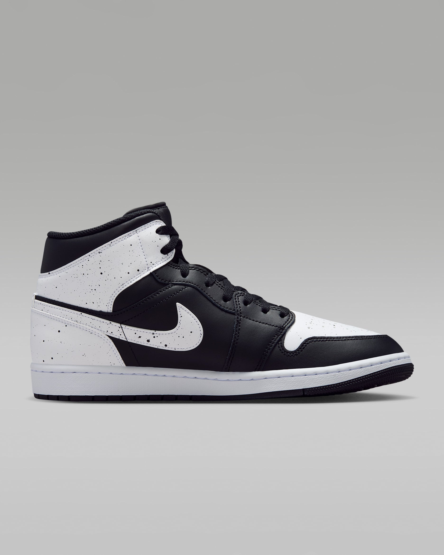 Air Jordan 1 Mid BG