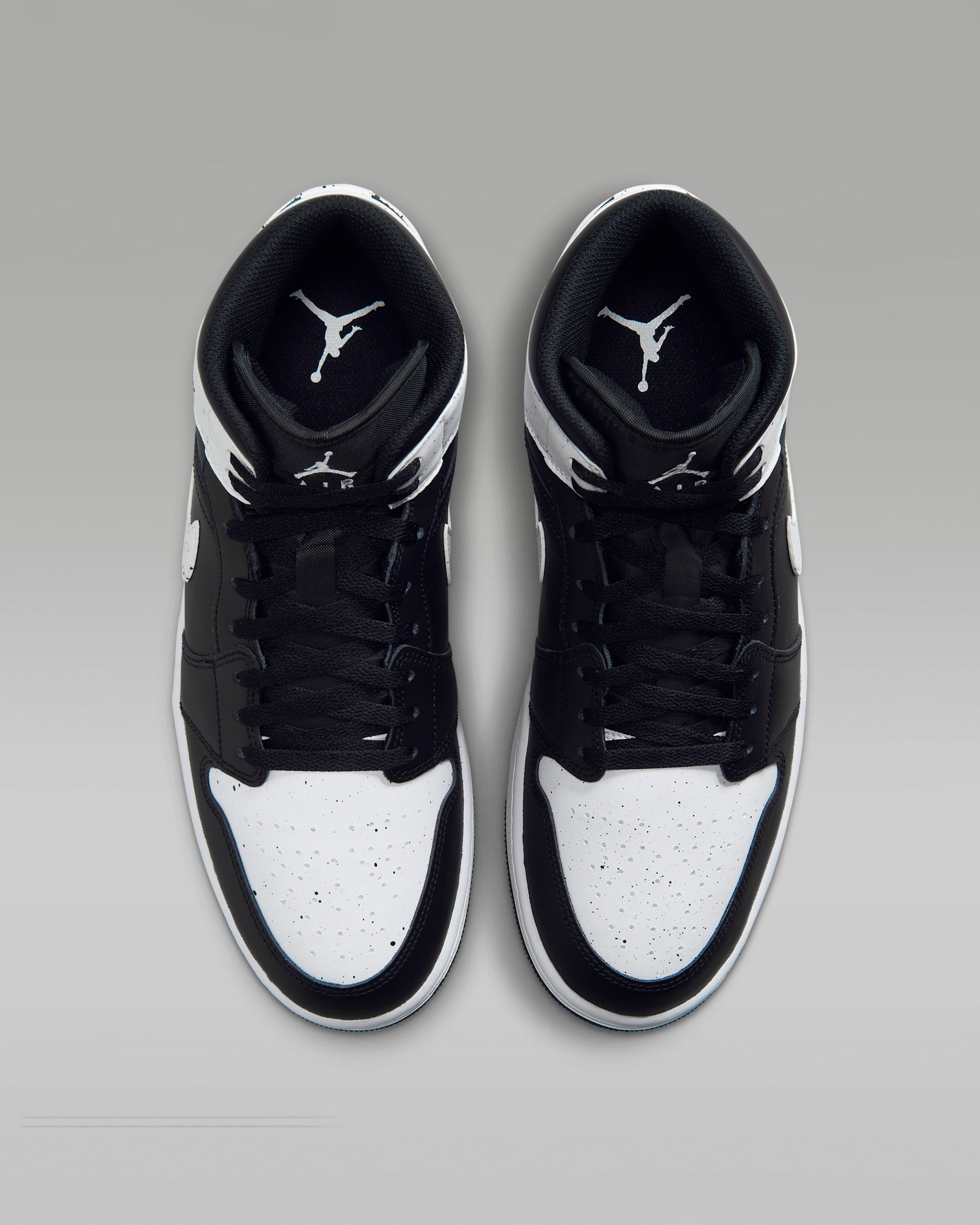 Air Jordan 1 Mid BG